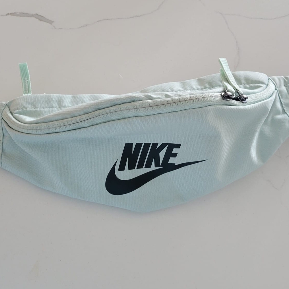 Nike Heritage Belt Bag